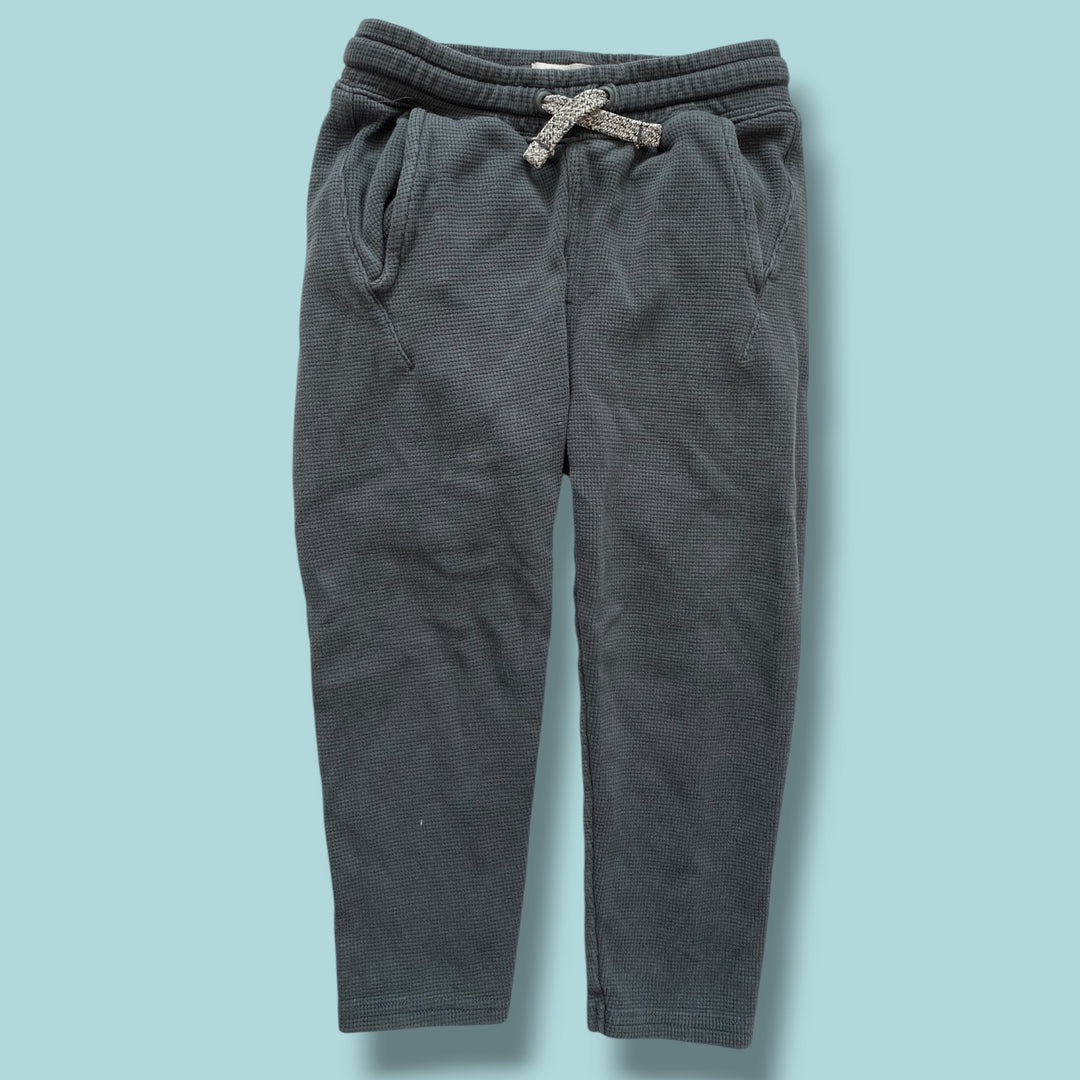 charcoal Zara waffle jogger fits 5Y, 5Y