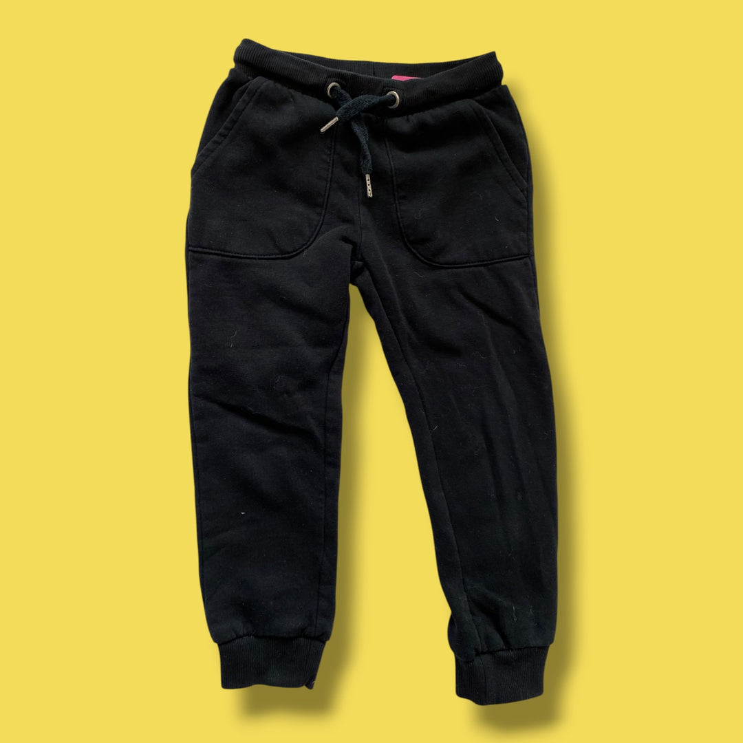 Black tag joggers, 5Y