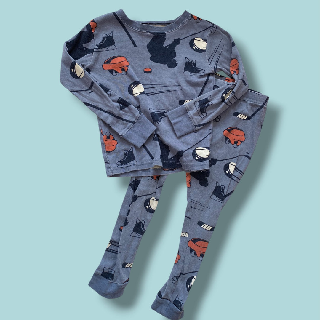 blue Child of Mine hockey pjs, 5Y