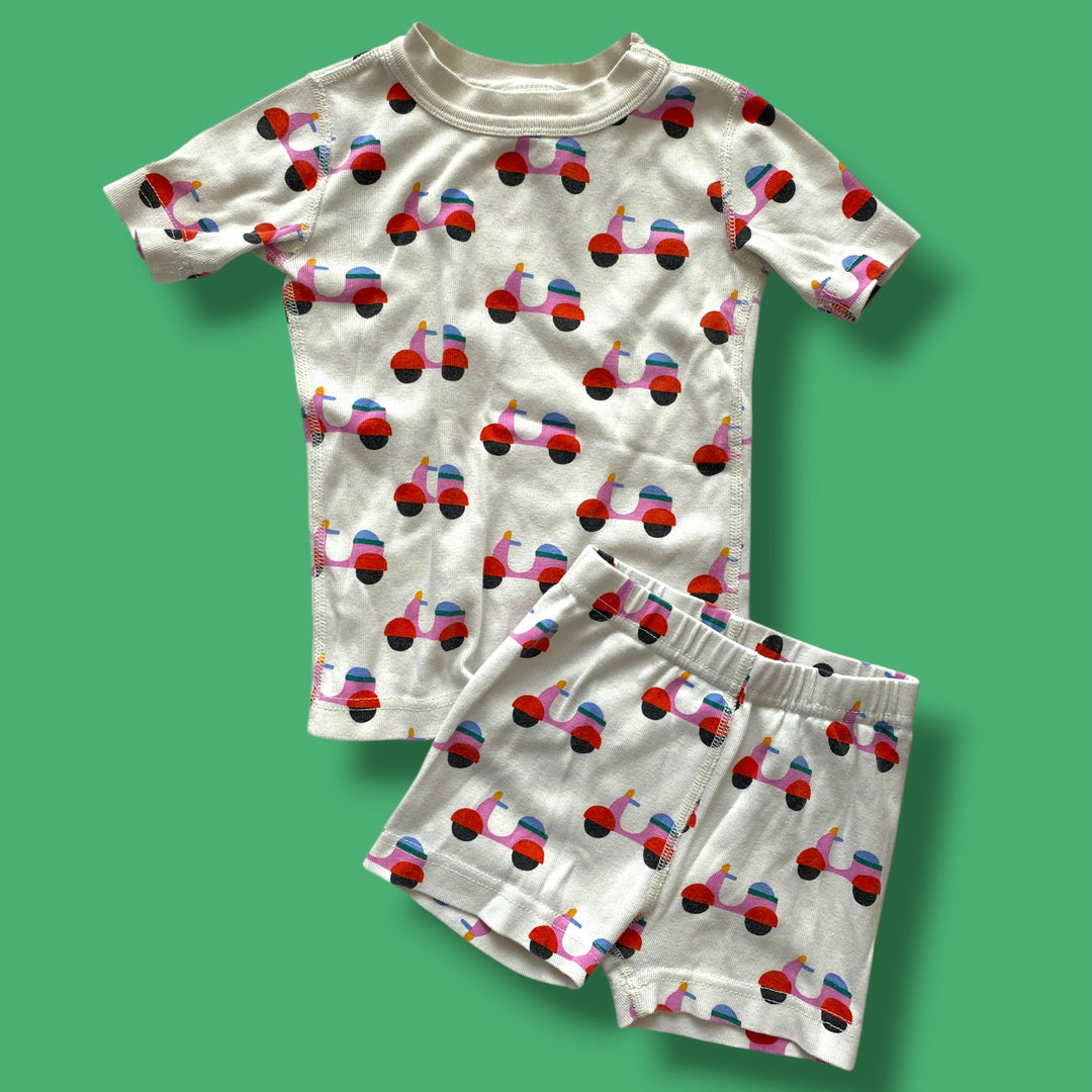white Hanna Andersson vespa shorts pjs, 4Y