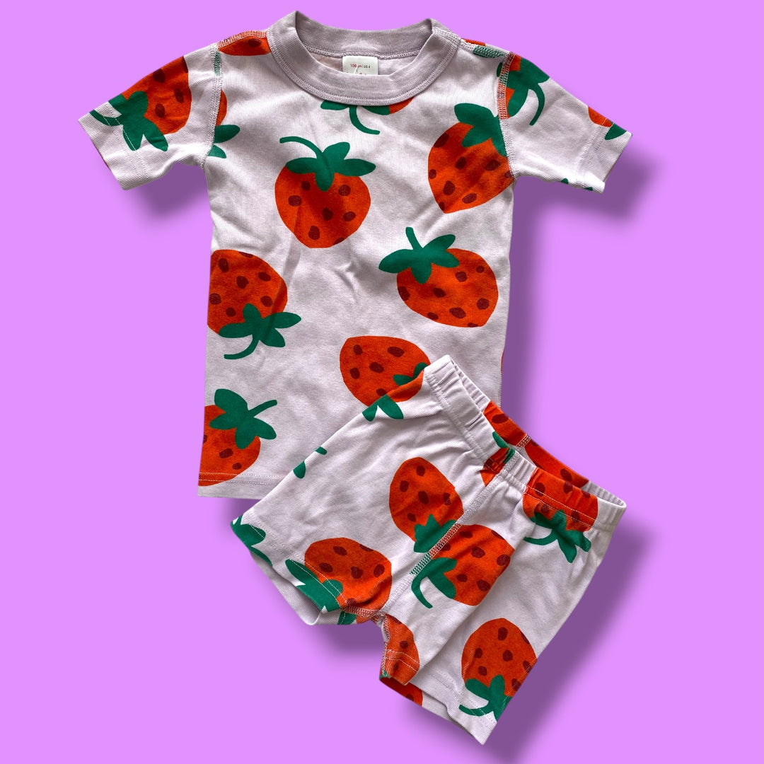 purple Hanna Andersson strawberry shorts pjs, 4Y