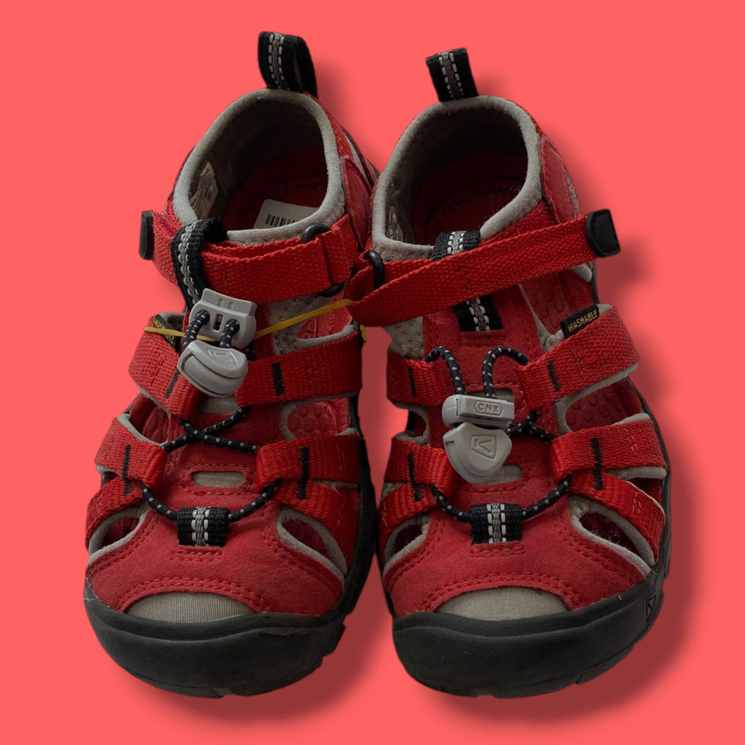 red Keens sandals, 10