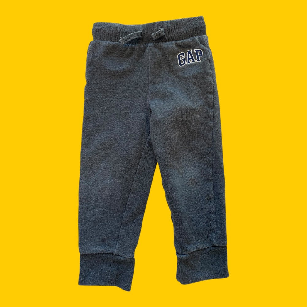 gap jogger 3y light marks