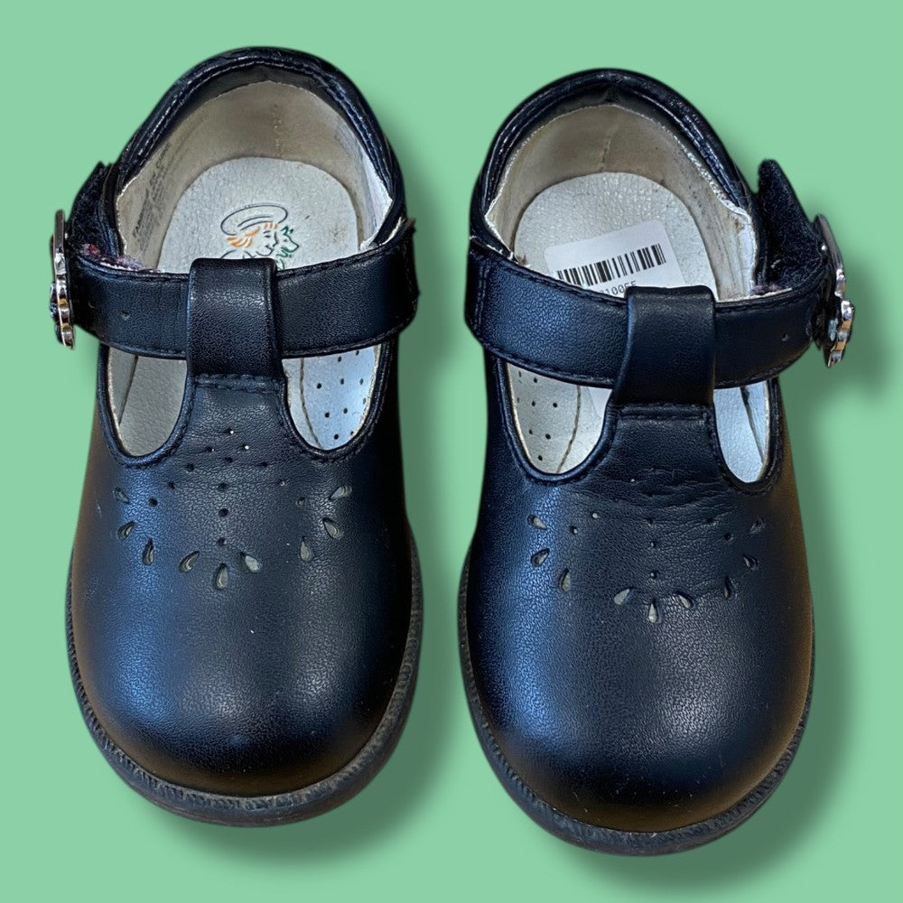 Buster Brown MaryJanes 3
